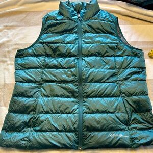 Gorgeous, lightweight teal Eddie Bauer down puffer vest, women’s xl